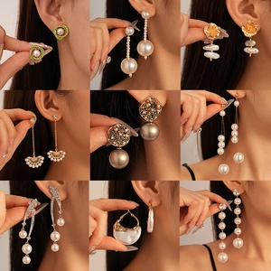 Vintage Faux Artificial Pearl Rhinestone Flower Earrings With 925 Sterling Silver Earring Post Elegant Geometric Jewelry For Women