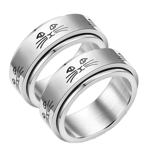 Minimalist spinning stainless steel ring with cat pattern for stress relief, silver set