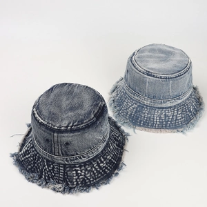 Cappelli alla pescatora in denim vintage con bordi sfrangiati blu chiaro e scuro per il sole