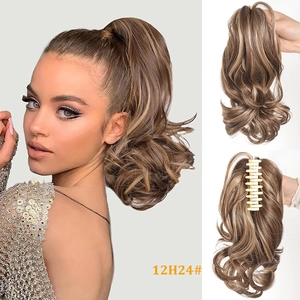 Extension per capelli ricci con molla a griffe, ciocca sintetica dall'aspetto naturale.