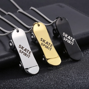 Collier Pendentif Skateboard Acier Inoxydable 316L Hip Hop Street Skate Spirit Gravé Bijoux Pour Hommes