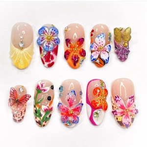 Faux Ongles 3D Fleurs Tropicales Papillon Strass Künstliche Perle Stiletto Amande Fait Main Style Français Art Pour Femmes