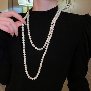 Elegant multi-layer white pearl necklace for women, vintage French style jewelry accessory