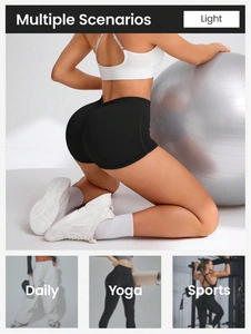 High-waist seamless scrunch butt yoga shorts for women in black for sports and fitness
