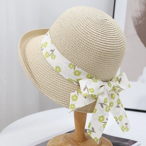 Chapeau de paille style français avec ruban floral en dentelle pour la plage et soleil