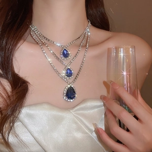 Collana Con Pendente A Goccia D'acqua Multistrato Elegante Rame Strass Gioielli Da Donna Matrimonio Di Lusso