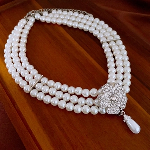 Three-layer faux pearl necklace with rhinestone flower and teardrop pendant jewelry