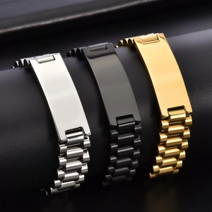 Drei Herren-Edelstahlarmbänder in Silber, Schwarz und Gold mit glänzendem Finish
