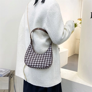Retro houndstooth crescent baguette bag with brown leather strap and gold chain