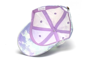 Vista interna dettagliata del cappellino da baseball in cotone tie-dye per bambini