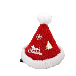 Gestrickte Mini-Weihnachtsmütze-Haarspange mit Merry Christmas Stickerei und Plüsch