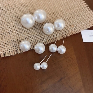 Elegant Round Faux Artificial Pearl Stud Earrings With Silver Earring Post Simple Vintage Style Women Daily Jewelry