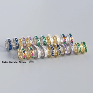 Detailed size specifications for square zircon huggie hoop earrings in various colors