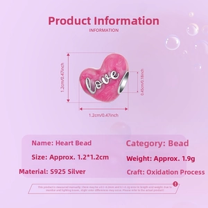 Macro detail of pink heart love bead with S925 silver dimensions and 1.2cm size specs