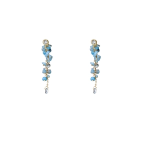 Boucles d'oreilles pendantes dorées avec cristaux bleus et pierres étincelantes