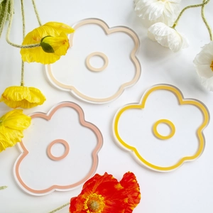 Acrylic Flower Shaped Coaster Transparent Heat Insulated Table Mat Minimalist Nordic Ins Style Decorative Photography Prop