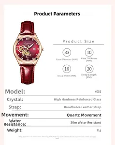 Dettagli dell'orologio da donna oro rosa con cassa da 33 mm e cinturino rosso