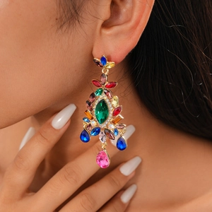 Retro court style earrings with colorful crystals and teardrop pendants in gold finish