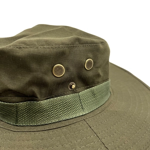 Cappello boonie tattico verde oliva con fori di ventilazione e tessuto ripstop resistente