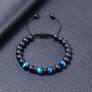 Bracelet pour hommes en perles noires mates et oeil de tigre bleu avec cordon réglable