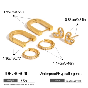 Size and weight specifications for stainless steel waterproof earring set in gold finish