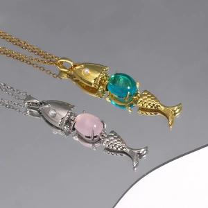Creative movable fish skeleton pendant necklace in gold green and silver pink finish