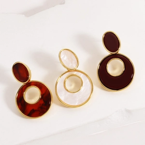 Minimalist geometric 18K gold plated earrings with tortoiseshell and pearl resin inserts