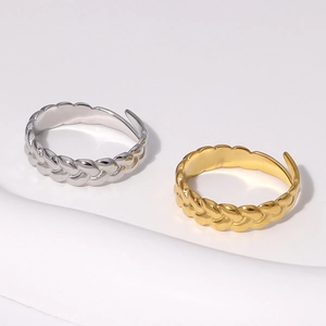 Bague Chaîne Tressée Minimaliste Acier Inoxydable Plaqué Or 18K Ouverte Ajustable Bijoux Géométriques Pour Femmes