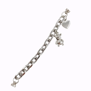 Catena in metallo argento con ciondoli a cuore e orso e chiusure magnetiche per cover cellulari