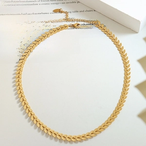 Elegant 18K gold plated wheat leaf link necklace in vintage stainless steel style