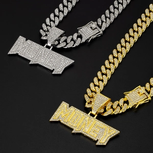 Hip-Hop-Halsketten in Silber und Gold mit eiskaltem MONEY-Buchstaben-Anhänger