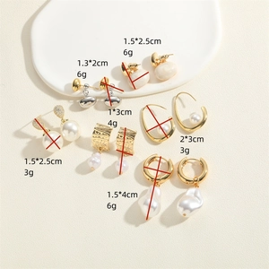 Vintage 14K gold plated earring set with baroque pearls and geometric hoops