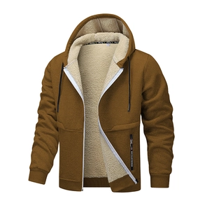 Detail der Herren Fleecejacke in Braun mit Kapuze und warmem Sherpa-Innenfutter