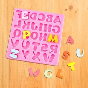 Stampo in silicone rosa con lettere maiuscole A-Z per decorazioni torte e dolci