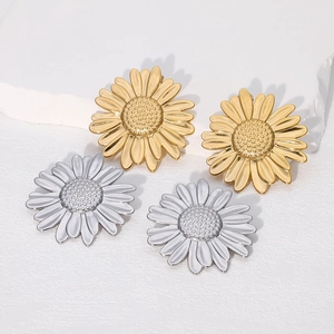 Sunflower Stud Earrings Stainless Steel 18K Gold Plated Fresh Sweet Flower Shape Delicate Jewelry For Women