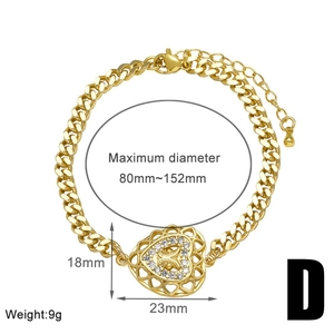Detailed view of adjustable gold heart pendant bracelet with dimensions 18x23mm and 9g weight