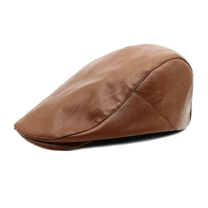 Berretto piatto classico in pelle PU marrone con trama vintage e cuciture premium