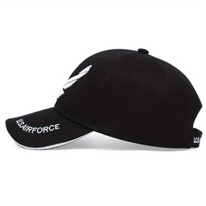 Détail de la broderie US Air Force sur casquette de baseball tactique en coton noir