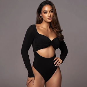 Body noir sexy à col en V et manches longues avec découpe à la taille et nœud
