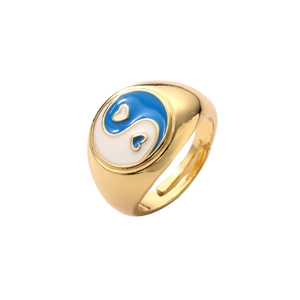 Goldener Siegelring mit herzförmigem Yin-Yang-Emaille-Detail in Blau und Weiß Finish
