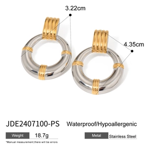Detailed view of two-tone stainless steel hoop earrings with size and weight dimensions