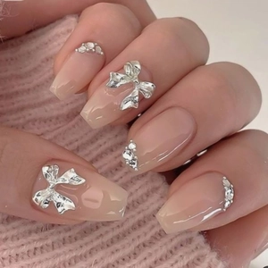 Coffin Press On Nails Nude Pink Glossy False Nails With Silver Metal Bowknot And Rhinestone Decor For Women Elegant Sweet
