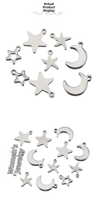 Vue macro de pendentifs étoile et lune en acier inoxydable pour création de bijoux DIY