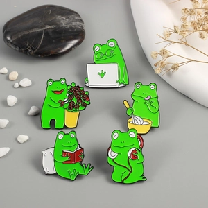 Mignonnes Broches Grenouille En Dessin Animé En Alliage Émaillé Épinglettes Décoratives Pour Vêtements Sacs À Dos Pins Animaux