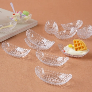 Miniature transparent boat-shaped bowls for DIY crafts and dollhouse food accessories