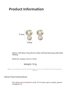 Detail of gold-plated double G logo pearl earrings with zircon inlay and 925 silver needles