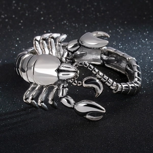 Men's street fashion scorpion link bracelet in polished stainless steel silver