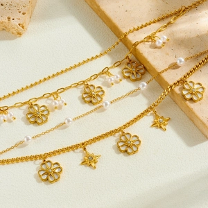 Luxury gold plated stainless steel double layer bracelet with pearl and flower charms