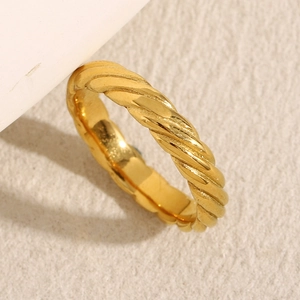 Classic 18K gold plated stainless steel ring with elegant diagonal twist texture design