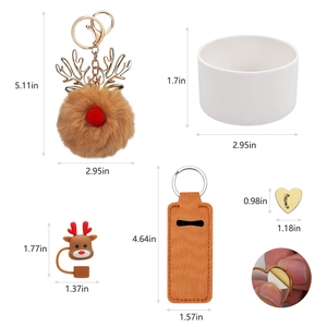 Detailed size specifications for reindeer pompom keychain and tumbler accessories set